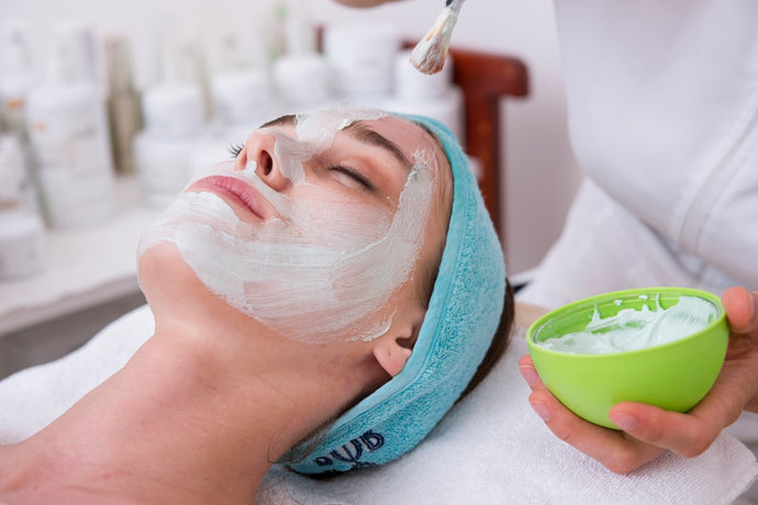Revolutionize Your Women Beauty Routine With The Rare Beauty of a Latex Facial Mask Massager for Beautiful Women