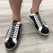მამაკაცის ბრტყელი სპორტული ფეხსაცმელი პატენტის ტყავის შავი თეთრი ჩვეულებრივი სპორტული ფეხსაცმელი