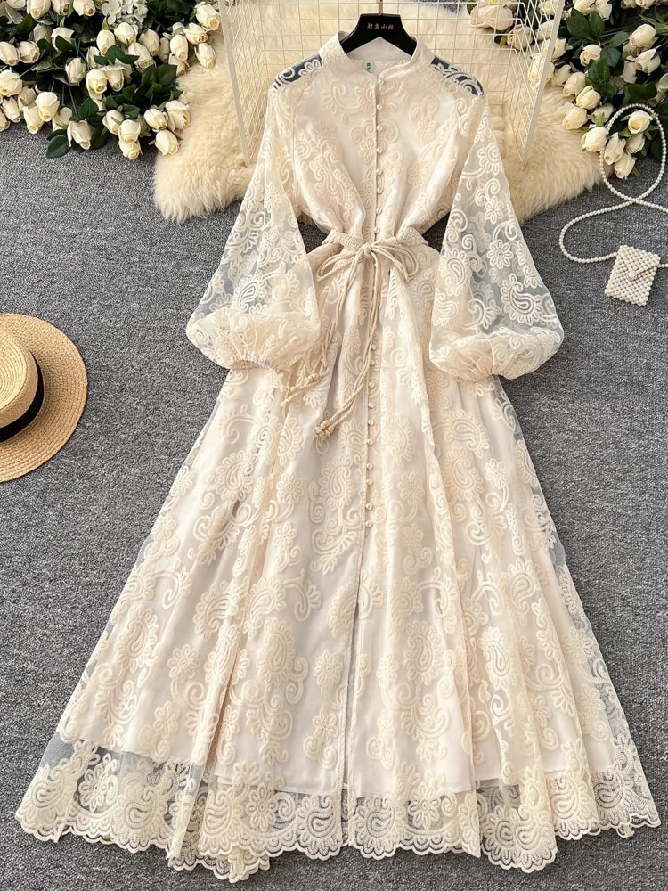 Charming floral lace dress is Elegant and Exquisite Clothing Come4Buy eShop Charming floral lace dress is Elegant and Exquisite Clothing Come4Buy eShop