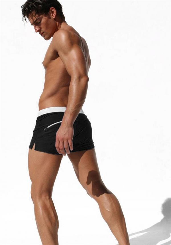 Men in Sexy Swimsuits Come4Buy eShop Men in Sexy Swimsuits Come4Buy eShop